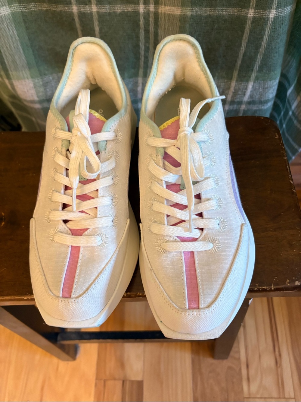 allbirds x Olivia Rubin White and Pink Low-Top Canvas Sneakers